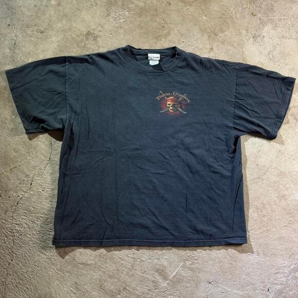 Y2K Disneyland Resorts Pirates of The Caribbean Graphic T-Shirt - Picture 5 of 8